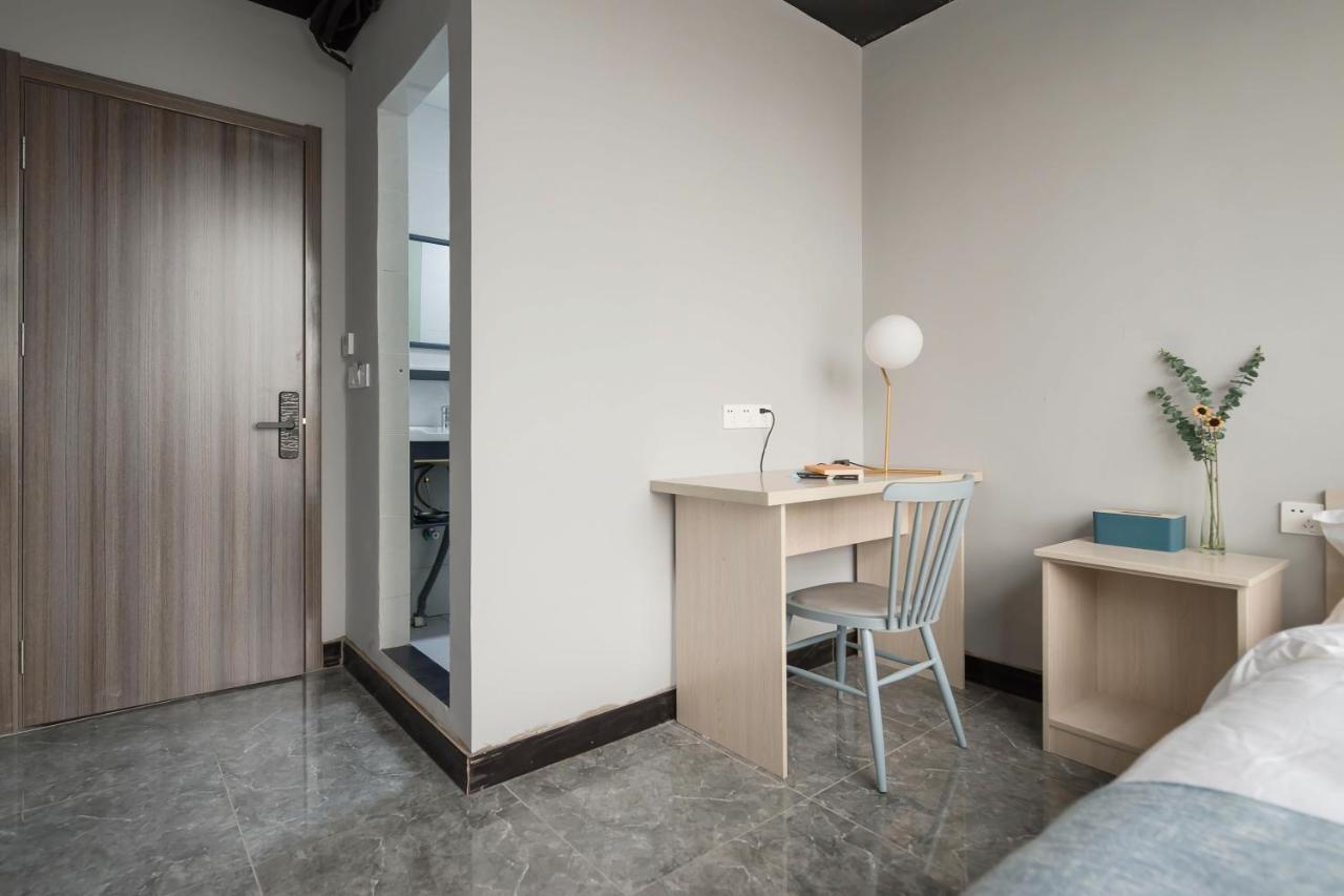 Pu Chun International Hostel -Yugarden & Old Town Шанхай Екстериор снимка
