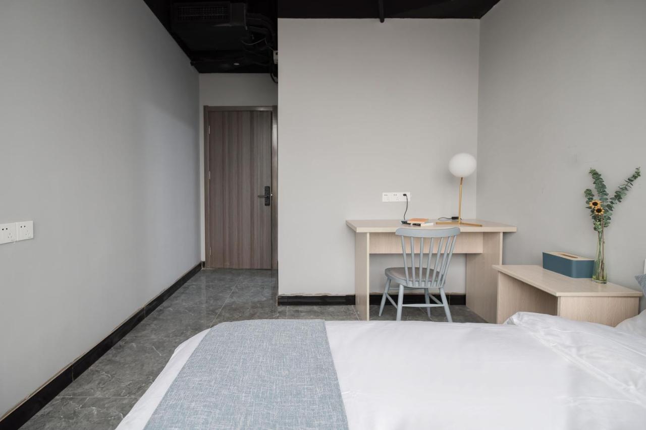 Pu Chun International Hostel -Yugarden & Old Town Шанхай Екстериор снимка