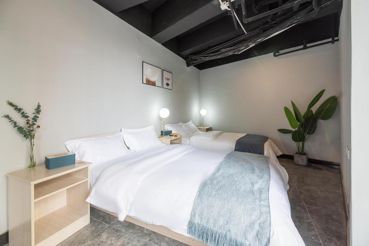 Pu Chun International Hostel -Yugarden & Old Town Шанхай Екстериор снимка