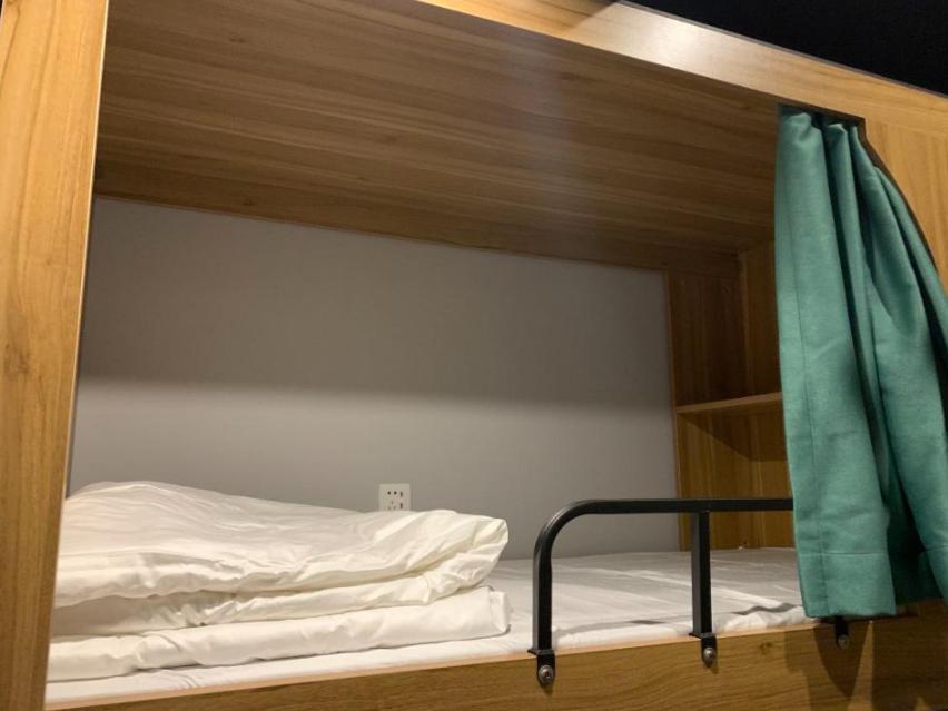 Pu Chun International Hostel -Yugarden & Old Town Шанхай Екстериор снимка